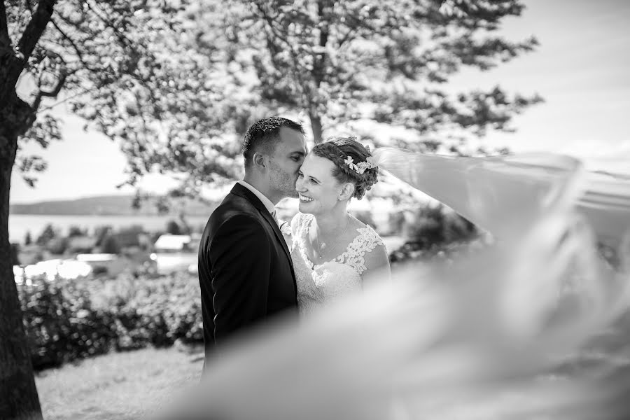 Fotógrafo de casamento Matthias Beck (konstanzfoto). Foto de 25 de outubro 2022