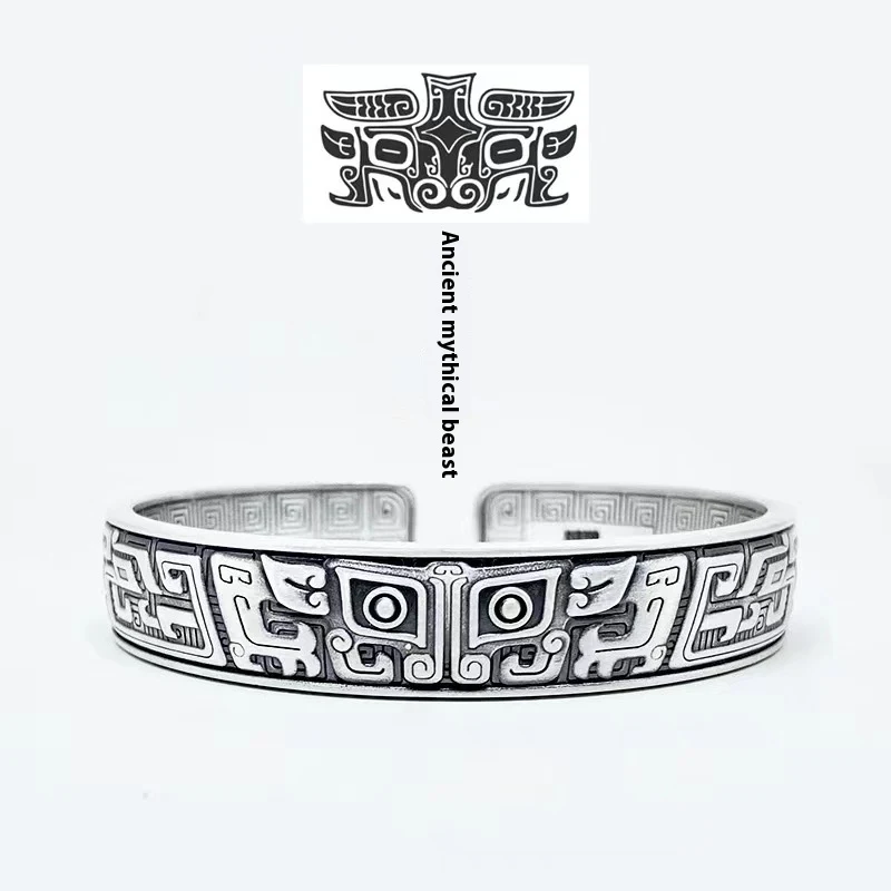 Armband Heren Gulzig Totem Retro Massief Het robuuste herenarmband met retro-design, een stoer sieraad voor een opvallende look en lange levensduur.
