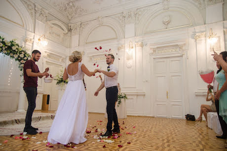 Fotógrafo de casamento Artem Konoplyanko (artemkonoplianko). Foto de 28 de dezembro 2018