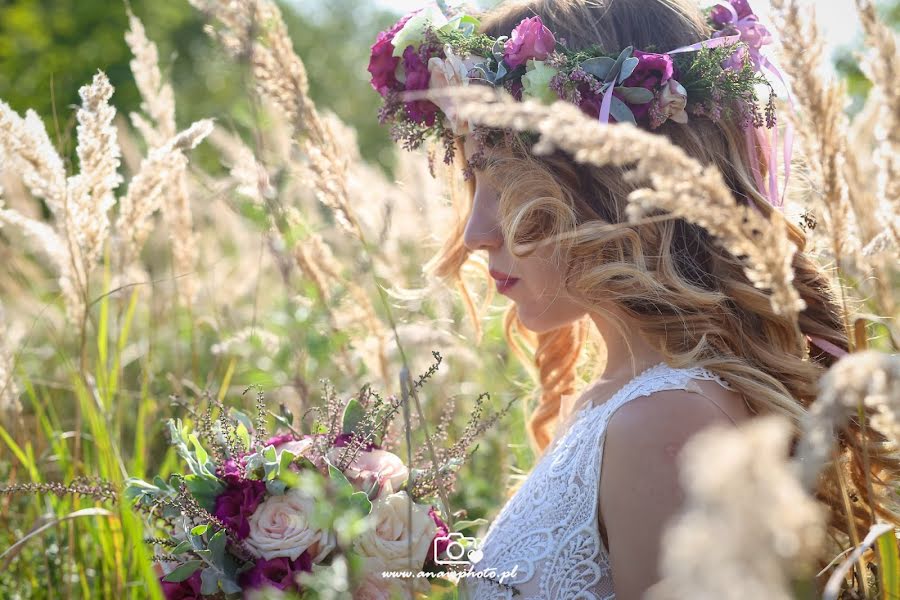 Fotógrafo de casamento Anna Miksza-Cybulska (anaisbiuro). Foto de 3 de julho 2019