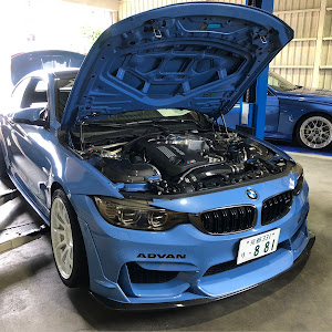 M4 クーペ F82