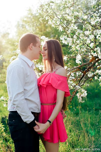 婚禮攝影師Alina Shevareva（alinafoto）。2018 7月24日的照片