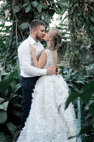 Fotógrafo de casamento Elena Ozornina (ozornina). Foto de 27 de janeiro 2019