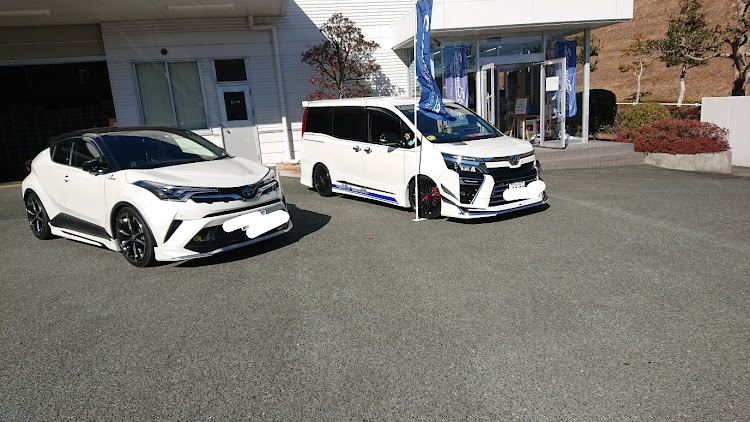 ヴォクシーのあやぱぱ(TEAM   BLUE )さんが投稿したカスタム事例の投稿画像1枚目