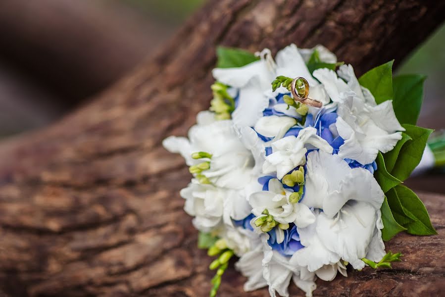 Wedding photographer Valeriya Yarchuk (valeriyarsmile). Photo of 10 November 2016