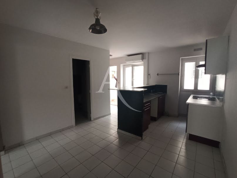 Location meublée appartement 2 pièces 50.86 m² à Nimes (30000), 554 €