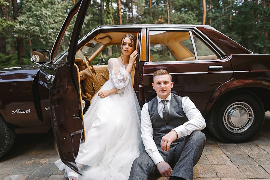 Wedding photographer Pavel Nenartovich (nenik83). Photo of 12 March 2020