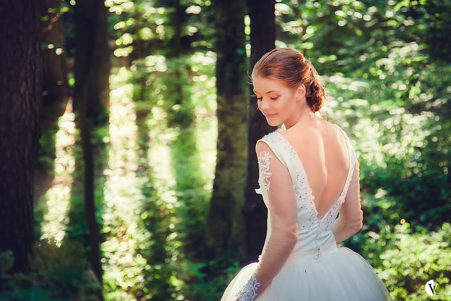 Wedding photographer Venera Voyuckaya (venerafoto). Photo of 25 August 2015