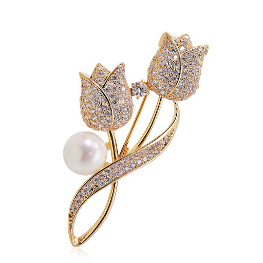Title 2, Luxury Suit with Sweater and Brooch Pin, Exquis...