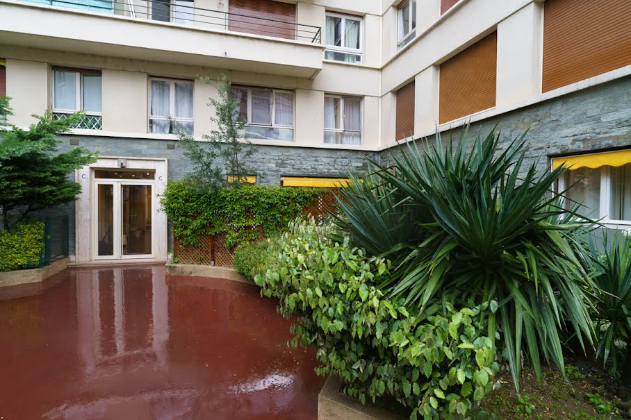 Vente appartement 3 pièces 69.25 m² à Paris 15ème (75015), 630 000 €