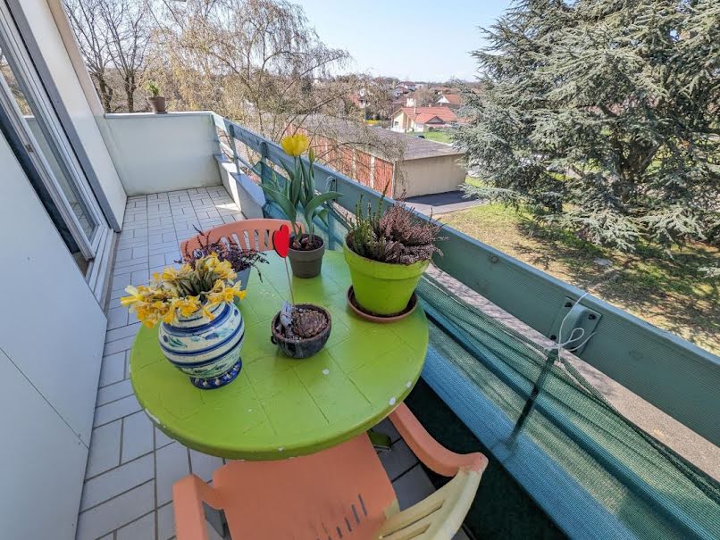 Vente appartement 4 pièces 79 m² à Péronnas (01960), 150 000 €