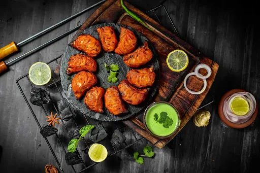 Tandoori Chicken Momos