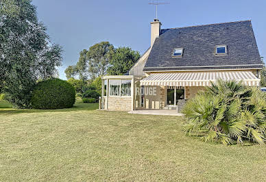 House with pool and terrace 2