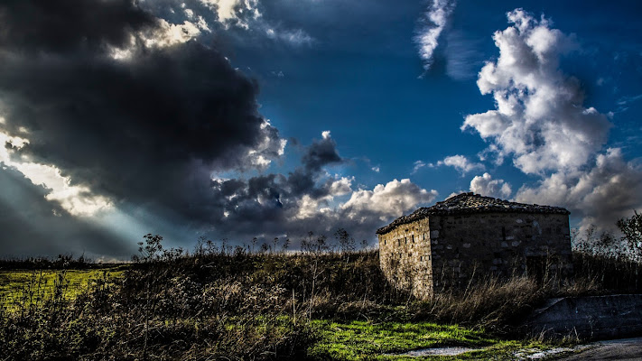 Tra cielo e terra. di beatricerienzi