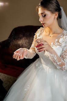 Fotografo di matrimoni Zoryana Andrushko (zoryana8). Foto del 7 ottobre 2021