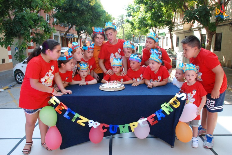 La comisión infantil disfrutó de la gran fiesta del verano