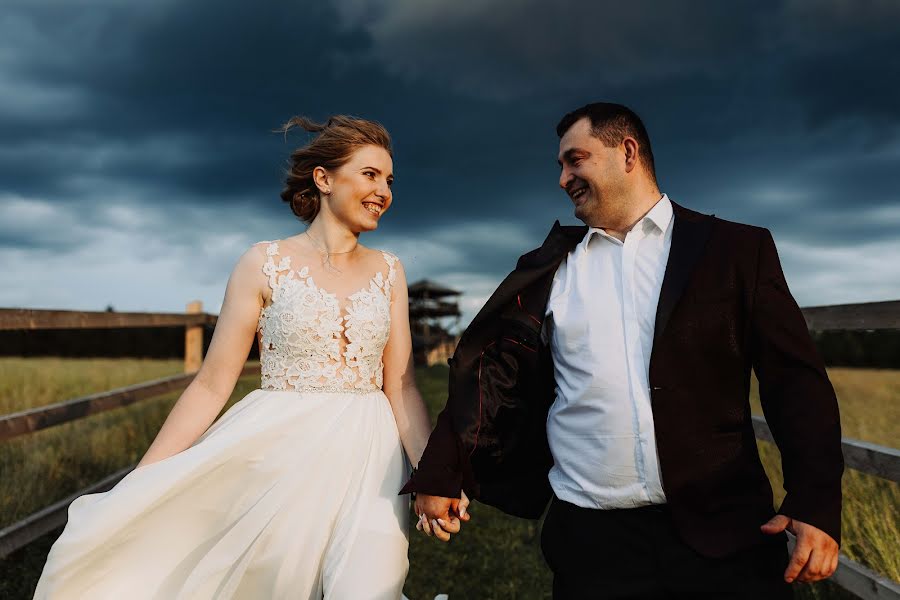 Photographe de mariage Łukasz Przybył (fotoromantycznie). Photo du 16 juillet 2023