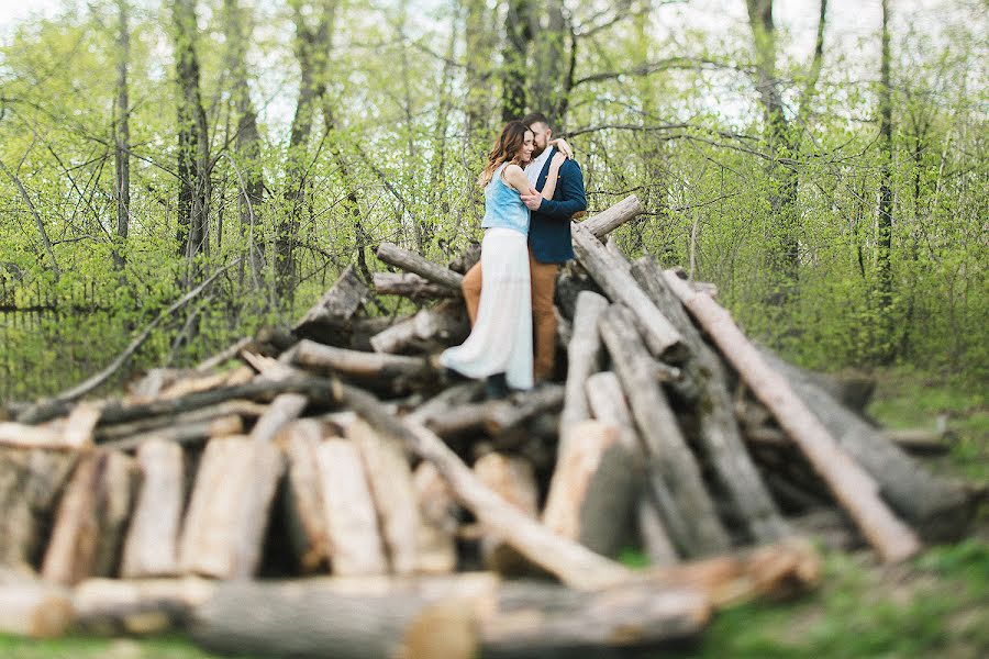 Fotografo di matrimoni Anna Kovaleva (kovaleva). Foto del 13 maggio 2015