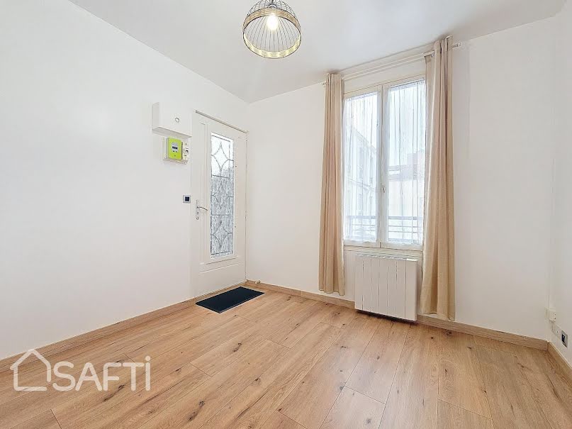 Vente appartement 2 pièces 26 m² à Pantin (93500), 215 000 €