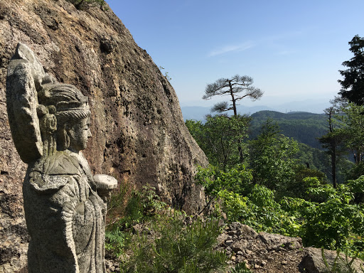 摩尼山　山頂