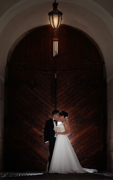 शादी का फोटोग्राफर Bita Corneliu (corneliu)। जून 14 2016 का फोटो