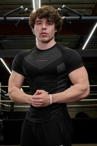 Title 4, Tight Sports Fitness Summer Small Round Neck Sh...