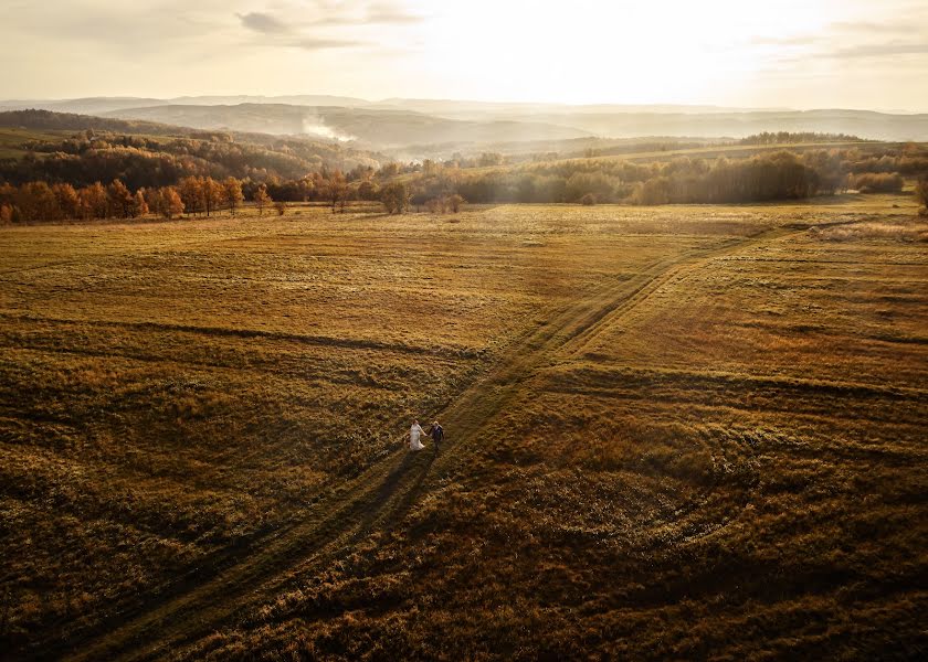 Jurufoto perkahwinan Michał Pietrzyk (jubyrz). Foto pada 15 Januari 2022