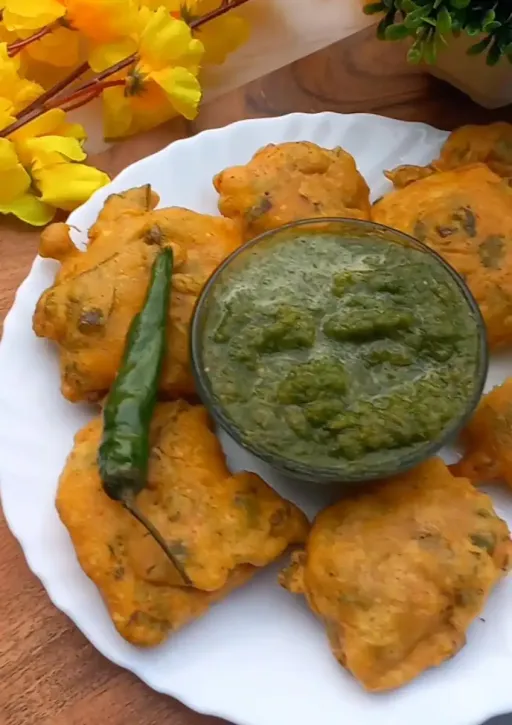 Paneer Pakoda [6 Pieces]