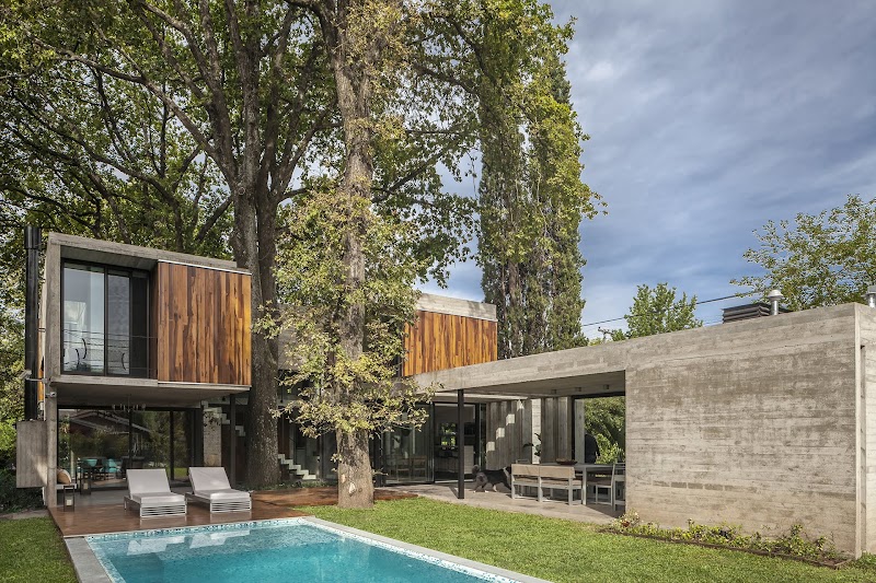 Casa Aranzazu - Besonias Almeida Arquitectos