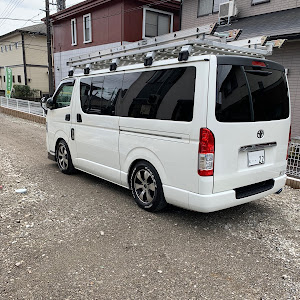 ハイエースバン TRH200V