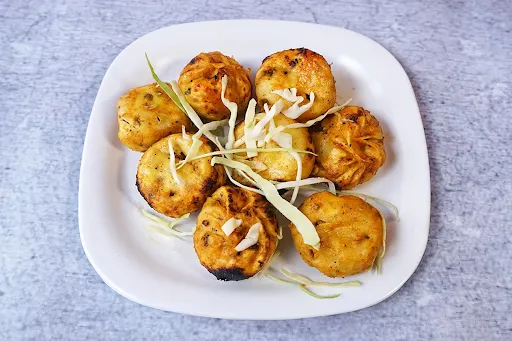 Paneer Achari Momos