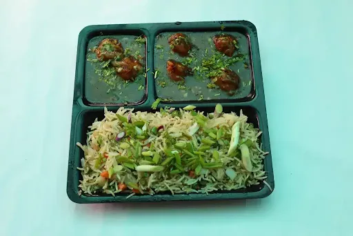 Fried Rice With Veg Manchurian