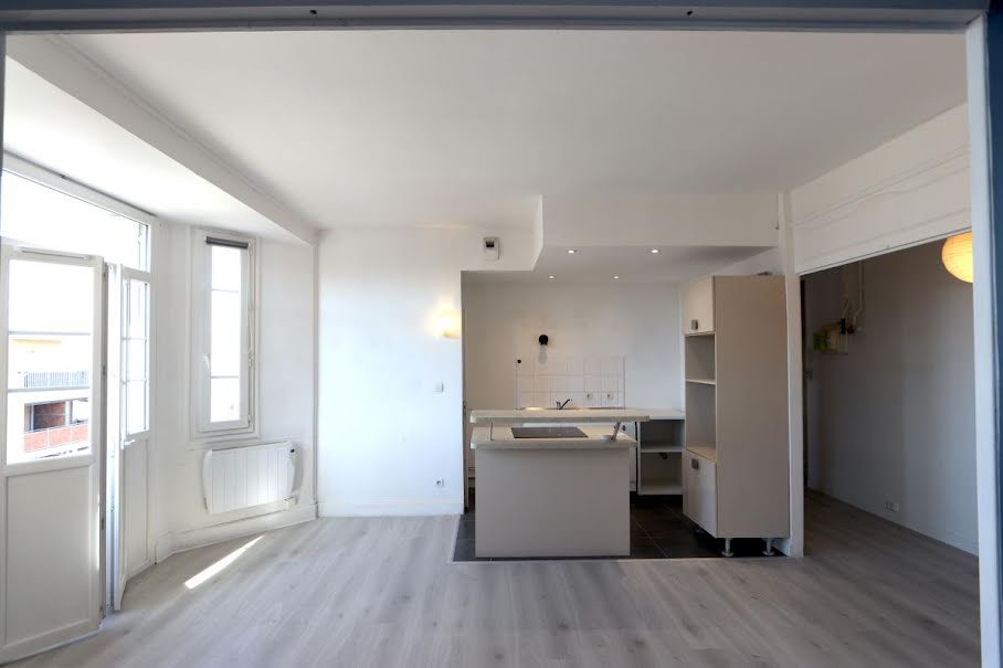 Location  appartement 3 pièces 60 m² à Tassin-la-Demi-Lune (69160), 900 €