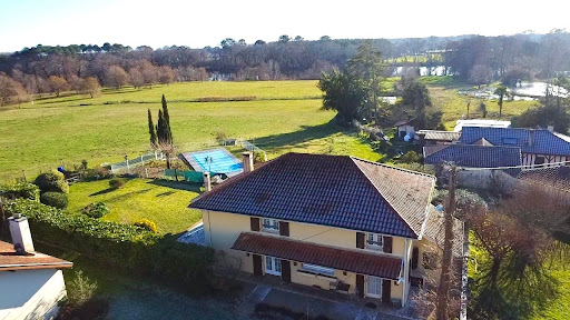 House with pool and terrace 3