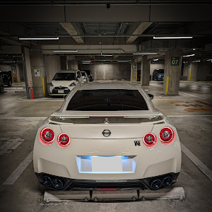 NISSAN GT-R R35