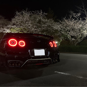 NISSAN GT-R R35