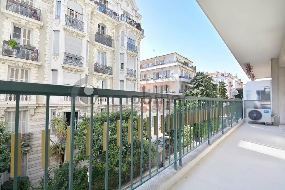 Vente appartement 3 pièces 52.12 m² à Nice (06000), 370 000 €