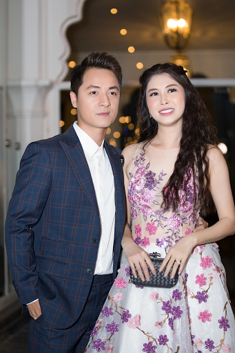 Vợ chồng <b>Đăng Khôi</b>
