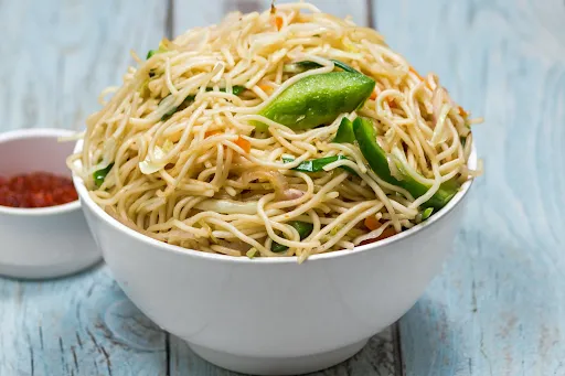 Veg Hakka Noodles