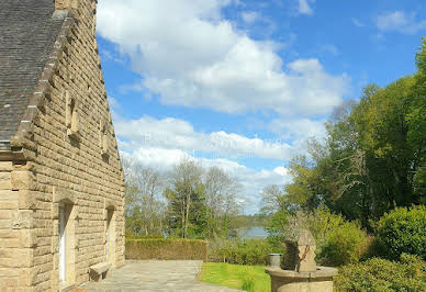 Propriété en bord de mer avec jardin 19