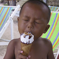 Il bambino e il suo gelato di 