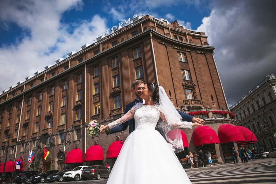 Fotograf ślubny Elena Khazova (elenahazova). Zdjęcie z 13 września 2019