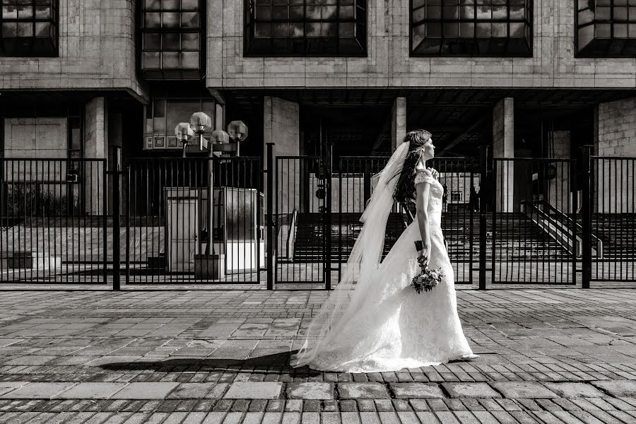 Wedding photographer Kseniya Rzhevskaya (ksumee2209). Photo of 23 April 2018