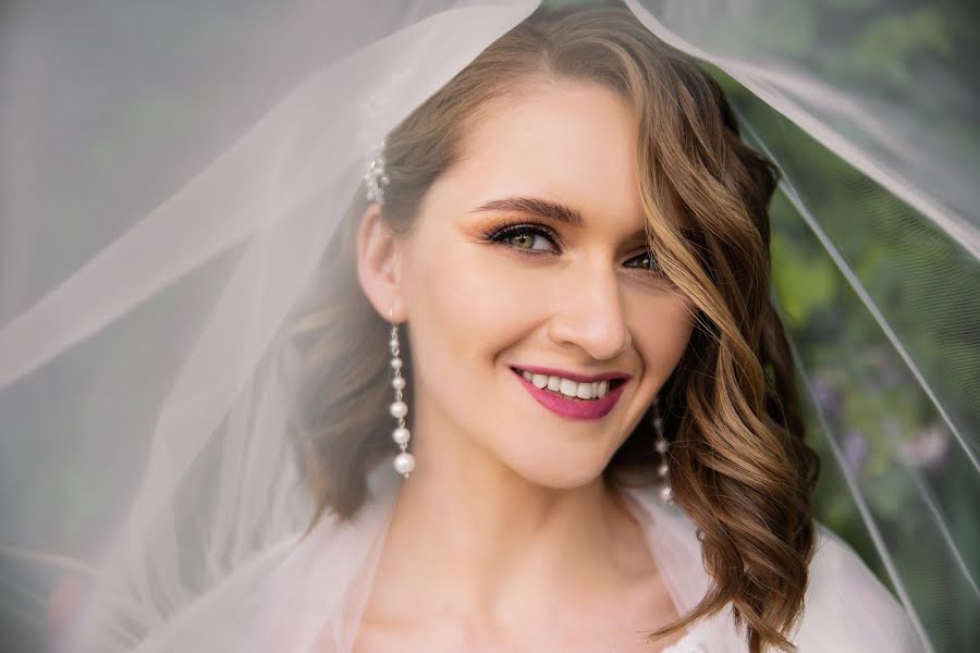 Fotógrafo de casamento Veronika Frolova (luxonika). Foto de 10 de janeiro 2019