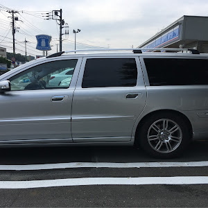 V70