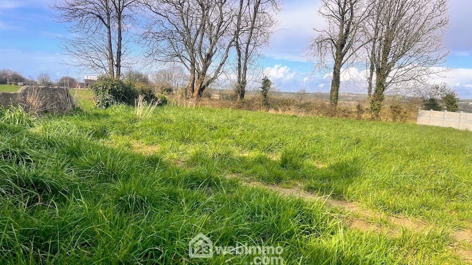 Vente terrain  821 m² à Les Moitiers-d'Allonne (50270), 68 550 €