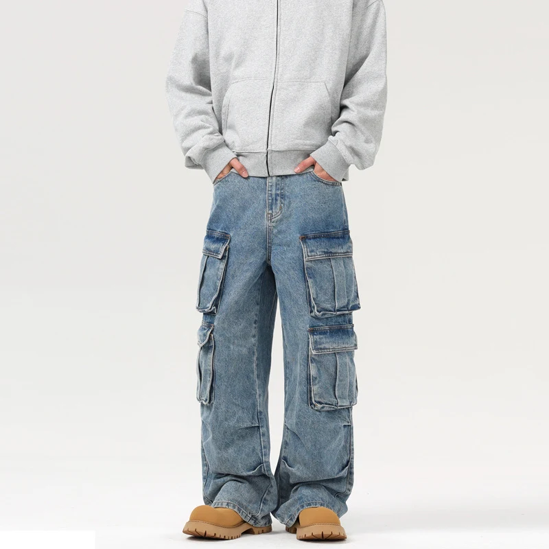 Jeans americanos retro lavados con múltiples bolsillos para un look vintage y funcional, perfectos para el uso diario y aventuras urbanas.