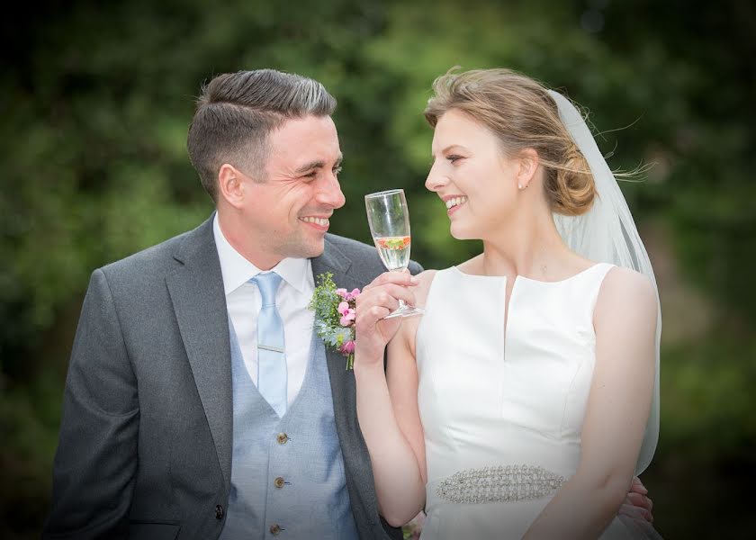 Wedding photographer Ken Hadfield (thisworld). Photo of 11 June 2019