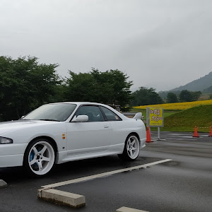 スカイライン GT-R BCNR33