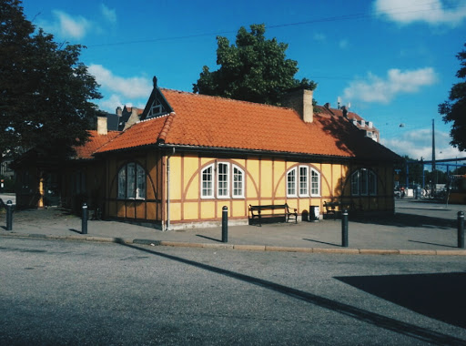 Yellow Station